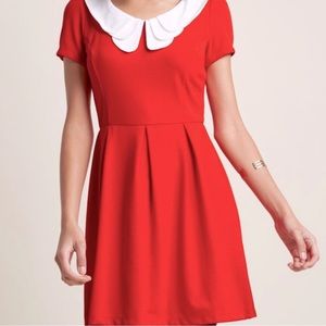 RED RETRO DRESS WITH PETER PAN COLLAR, cute and comfy, great condition, XS